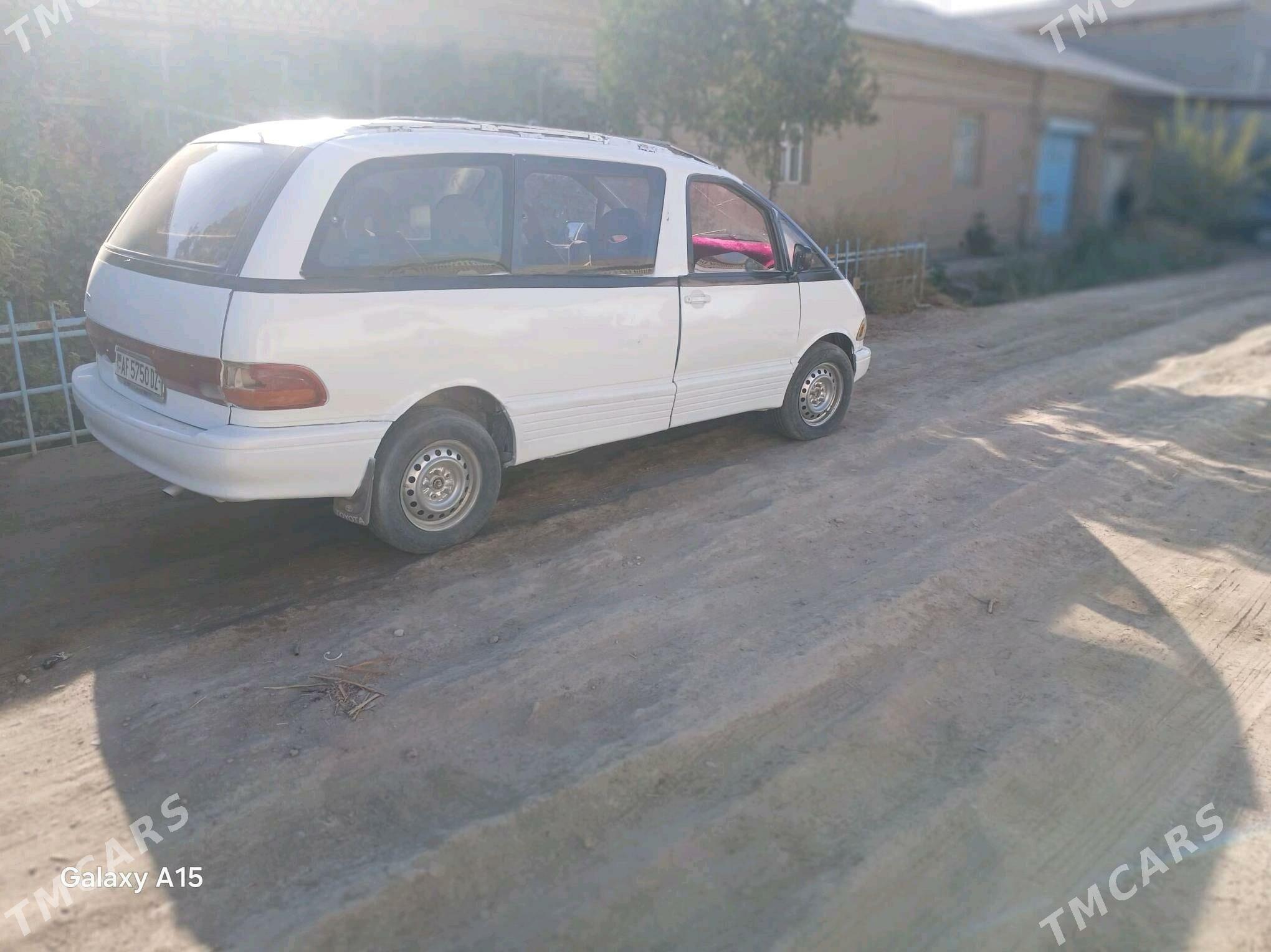 Toyota Previa 1993 - 32 000 TMT - Акдепе - img 1