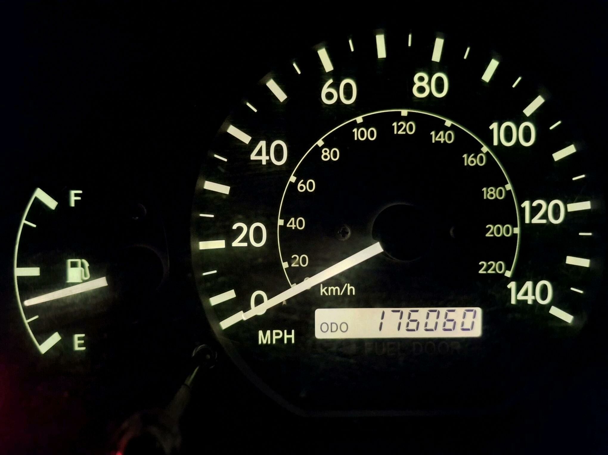 Toyota Camry 2000 - 146 000 TMT - Sakarçäge - img 6