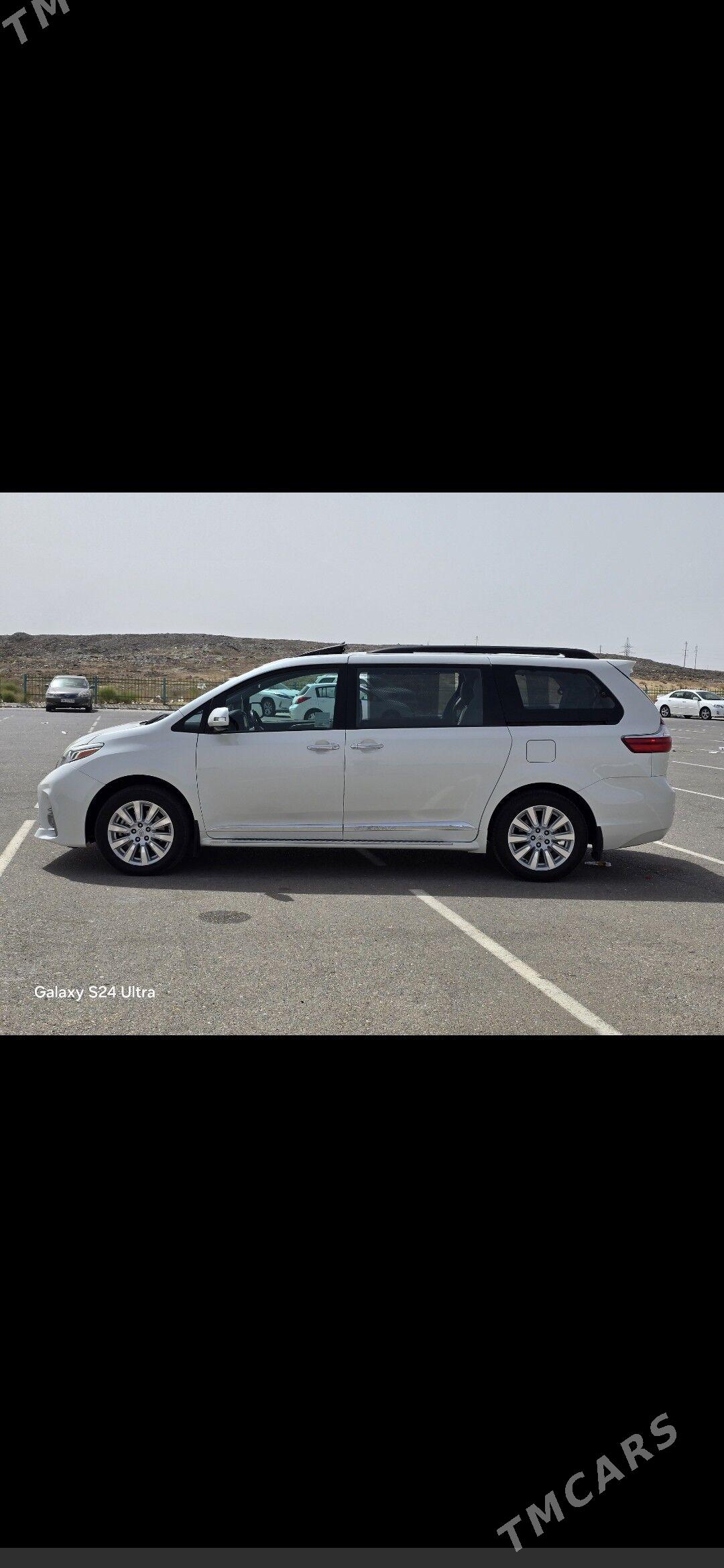 Toyota Sienna 2018 - 700 000 TMT - 10 mkr - img 2