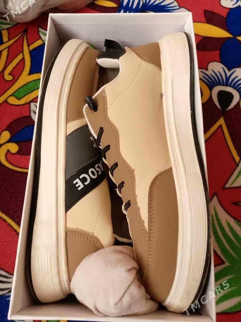 кроссовки - Туркменабат - img 2