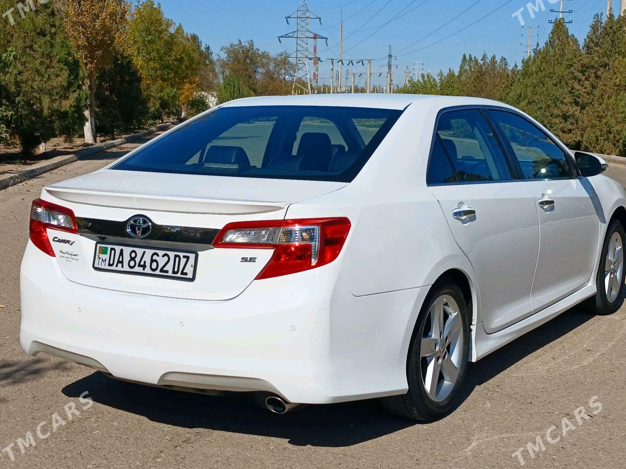 Toyota Camry 2012 - 240 000 TMT - Дашогуз - img 2