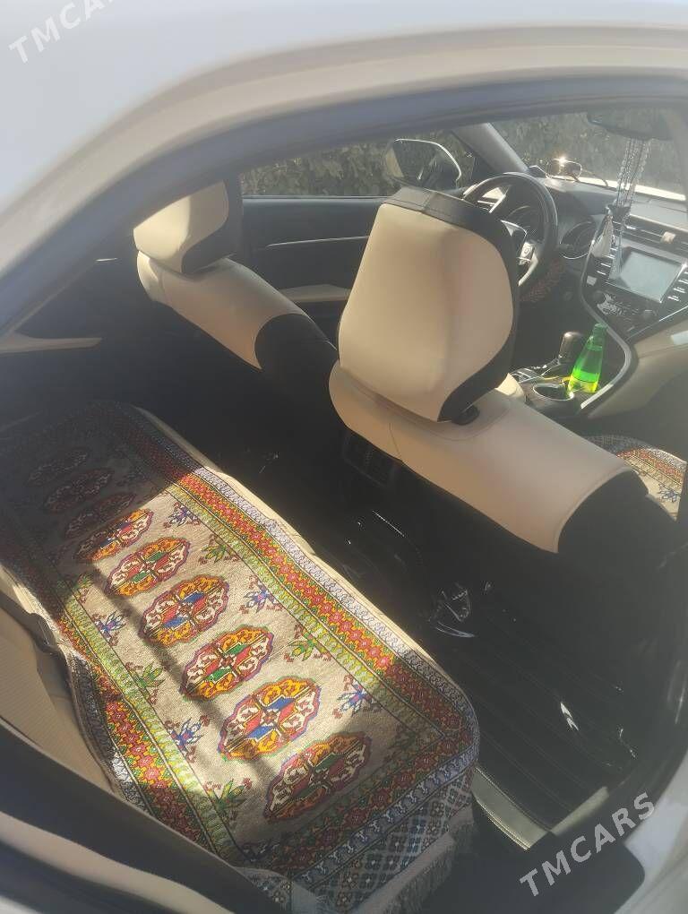 Toyota Camry 2019 - 375 000 TMT - Aşgabat - img 4