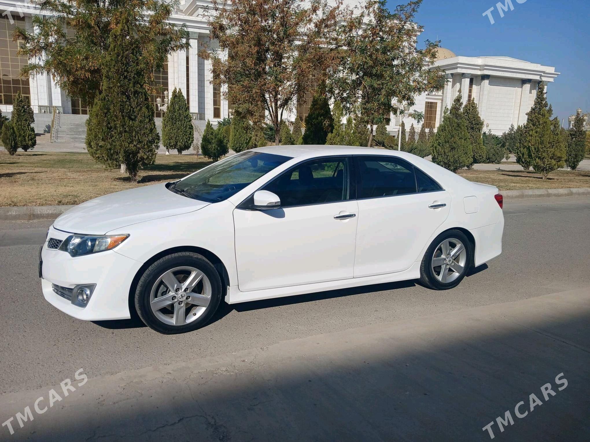 Toyota Camry 2012 - 240 000 TMT - Дашогуз - img 5