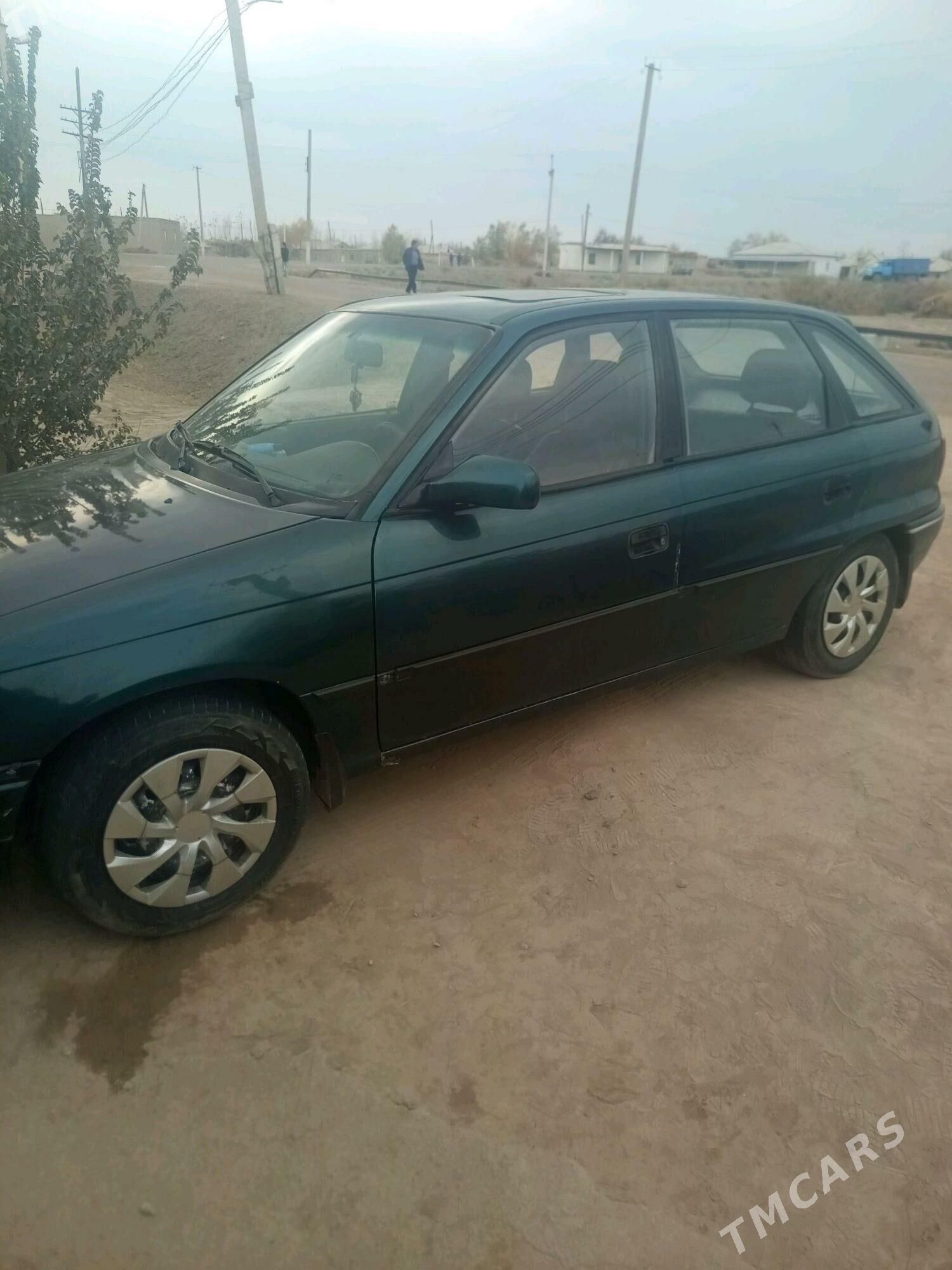 Opel Astra 1994 - 40 000 TMT - Губадаг - img 5