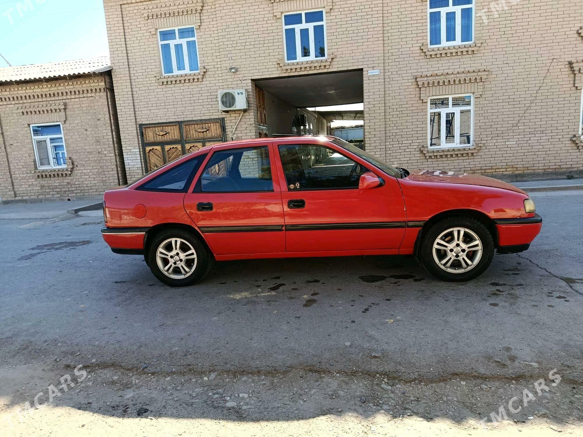 Opel Vectra 1990 - 34 000 TMT - Çärjew - img 4