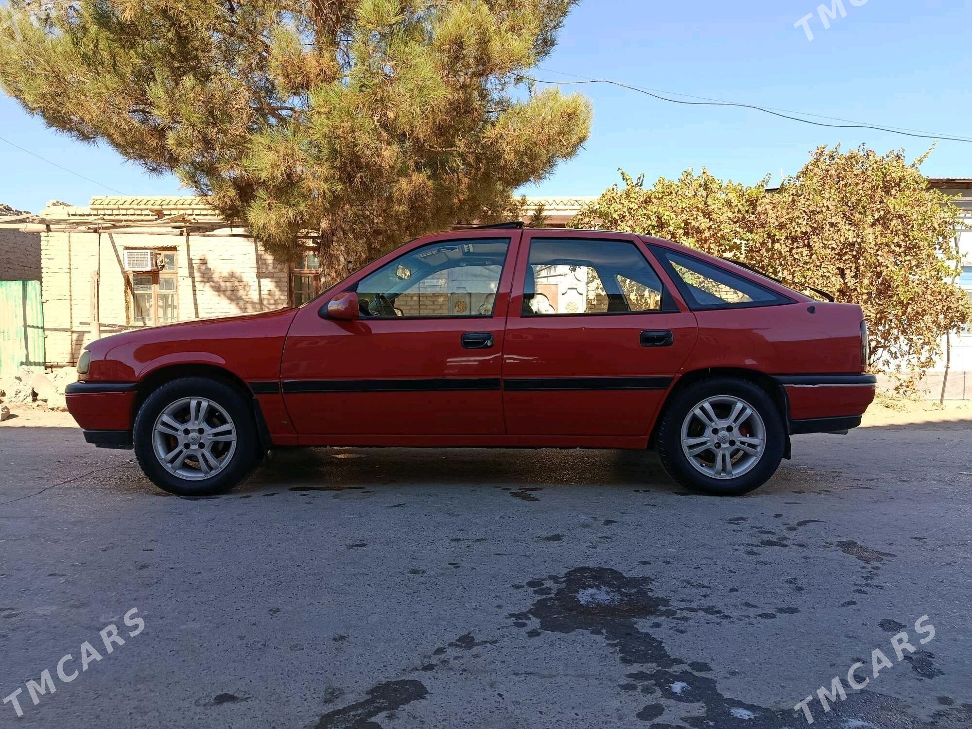 Opel Vectra 1990 - 34 000 TMT - Çärjew - img 5