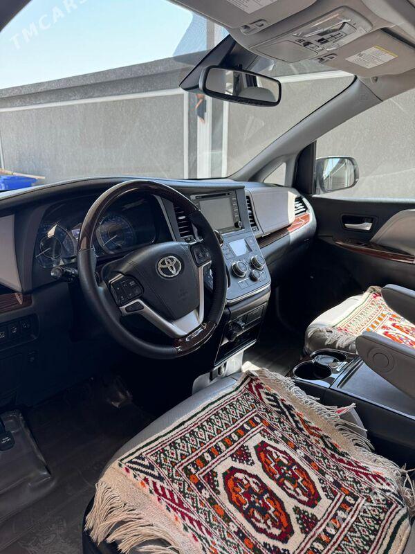 Toyota Sienna 2019 - 570 000 TMT - Aşgabat - img 1