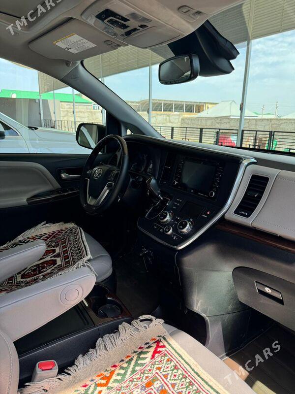 Toyota Sienna 2019 - 570 000 TMT - Ашхабад - img 3