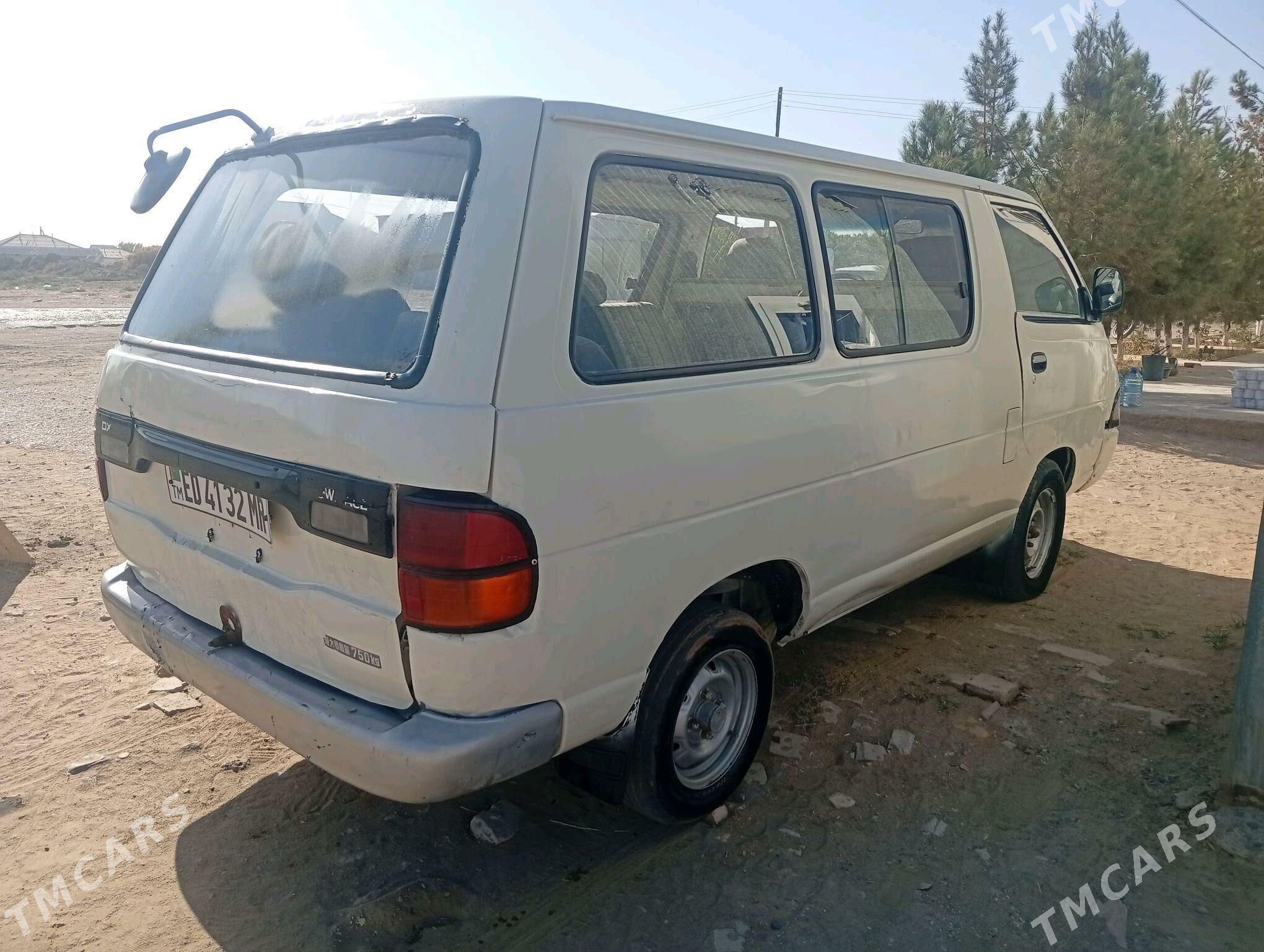 Toyota Hiace 1993 - 25 000 TMT - Сакарчага - img 4