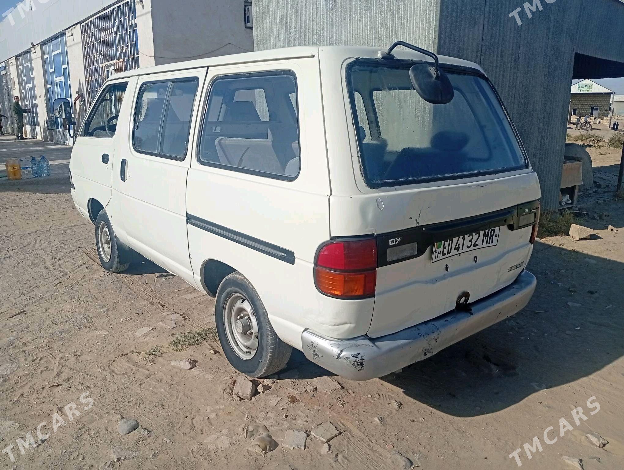 Toyota Hiace 1993 - 25 000 TMT - Сакарчага - img 5