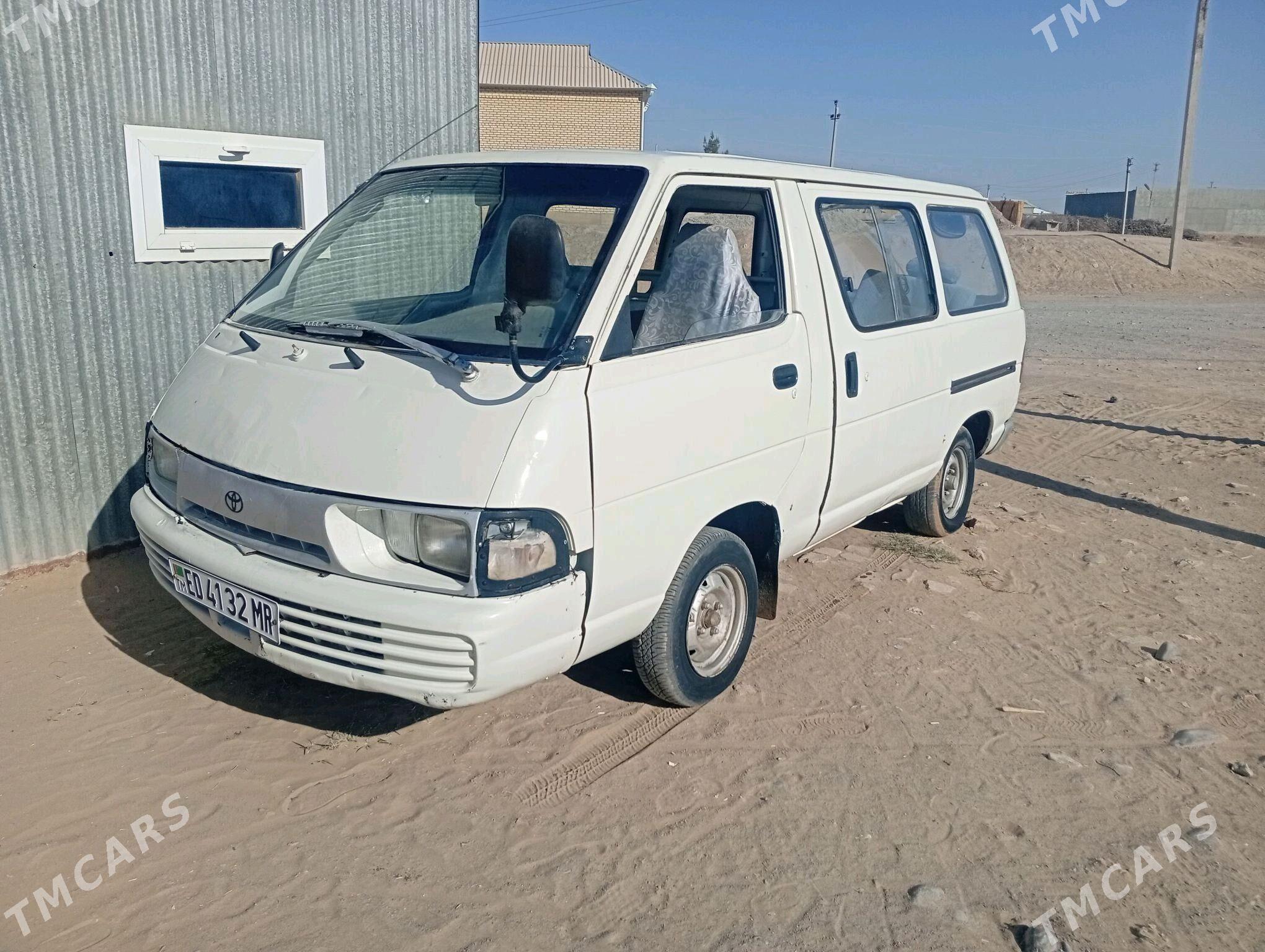 Toyota Hiace 1993 - 25 000 TMT - Сакарчага - img 3
