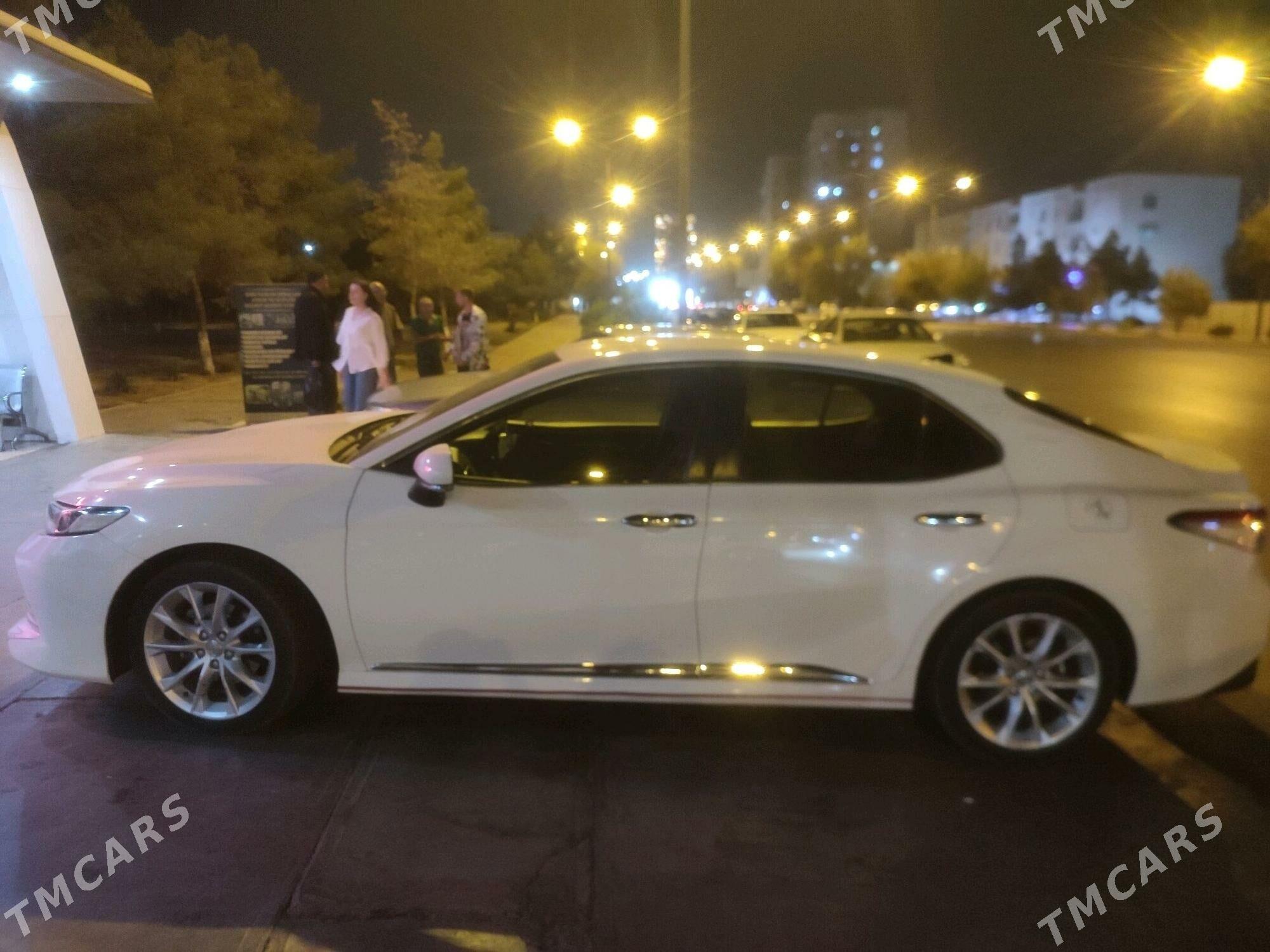Toyota Camry 2019 - 270 000 TMT - Мары - img 1