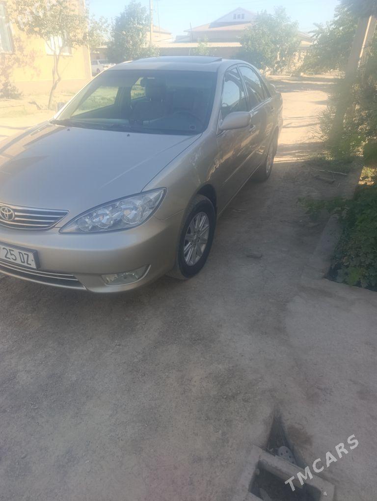 Toyota Camry 2005 - 240 000 TMT - Кёнеургенч - img 3