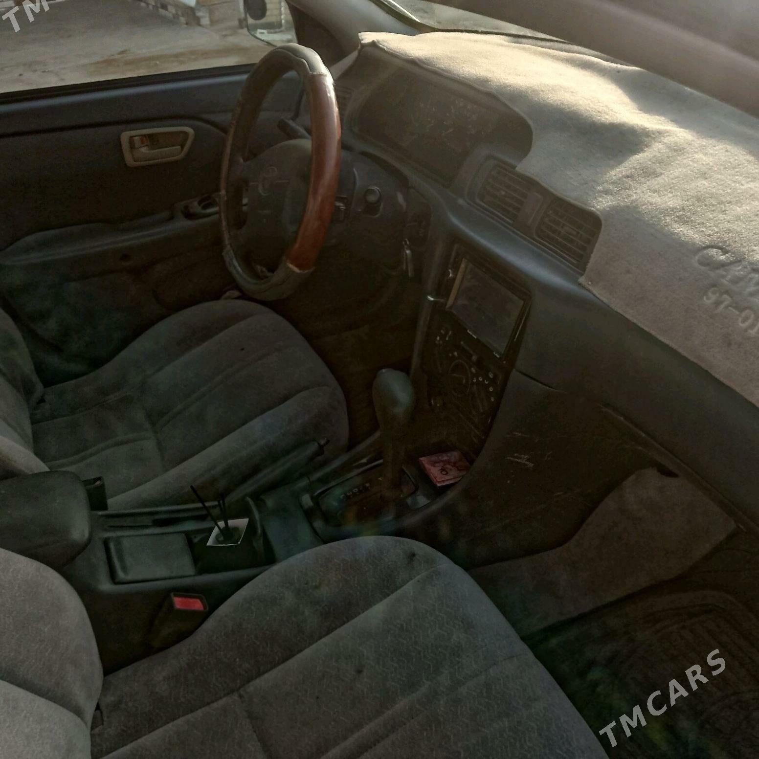 Toyota Camry 1998 - 110 000 TMT - Сакарчага - img 6