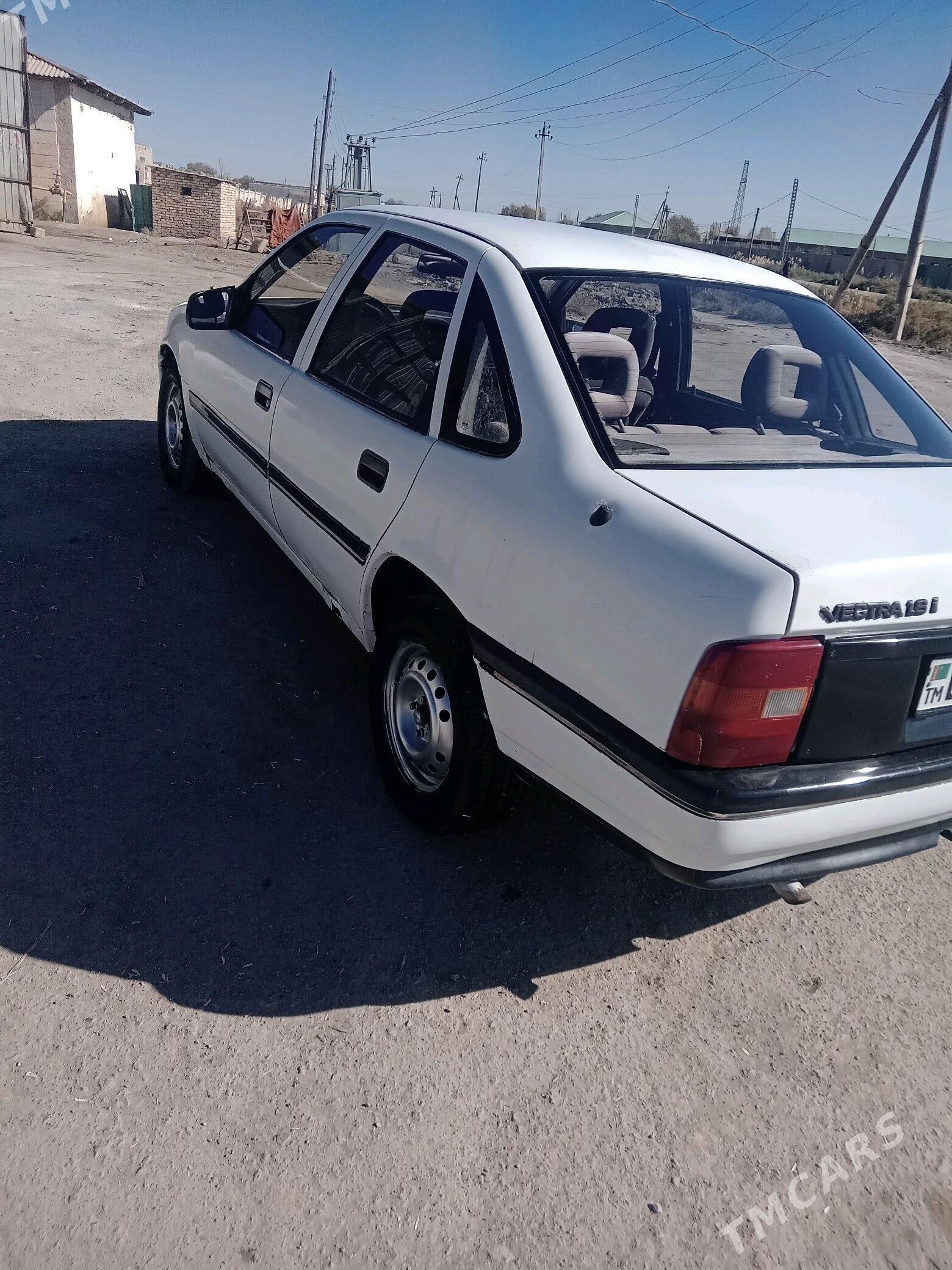 Opel Vectra 1990 - 28 000 TMT - Болдумсаз - img 1