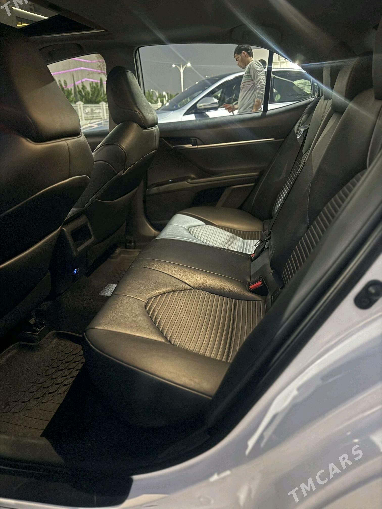 Toyota Camry 2019 - 290 000 TMT - Aşgabat - img 8