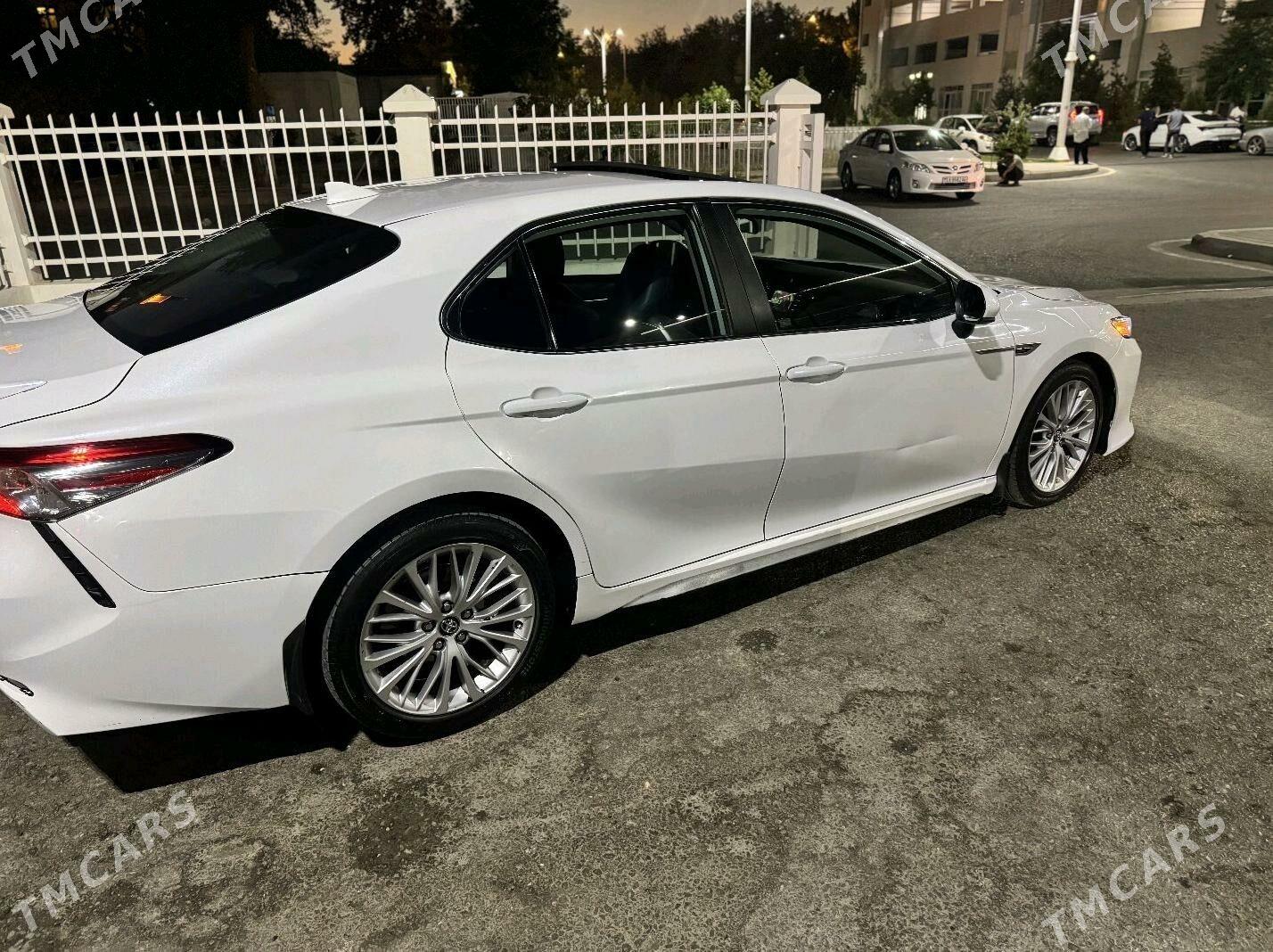 Toyota Camry 2019 - 290 000 TMT - Aşgabat - img 10