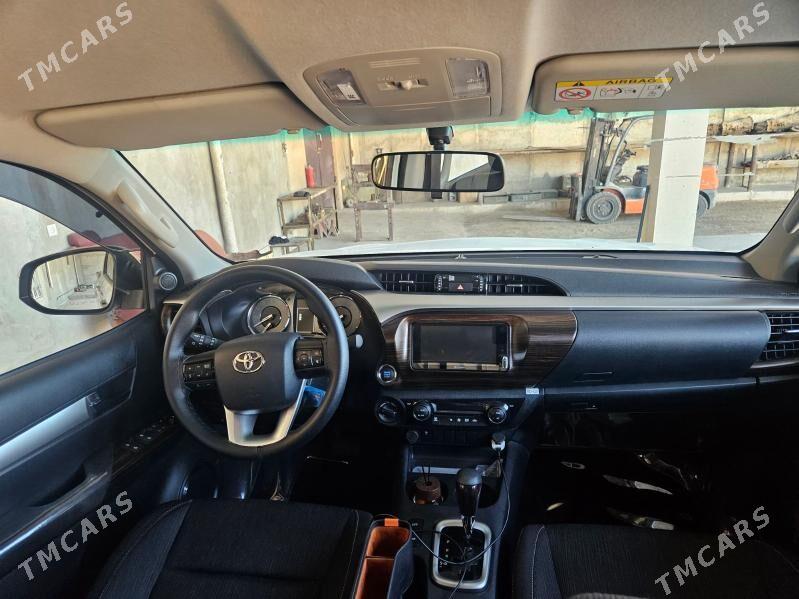 Toyota Hilux 2025 - 690 000 TMT - Балканабат - img 3