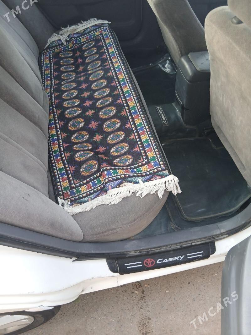 Toyota Camry 1997 - 130 000 TMT - Ak bugdaý etraby - img 3