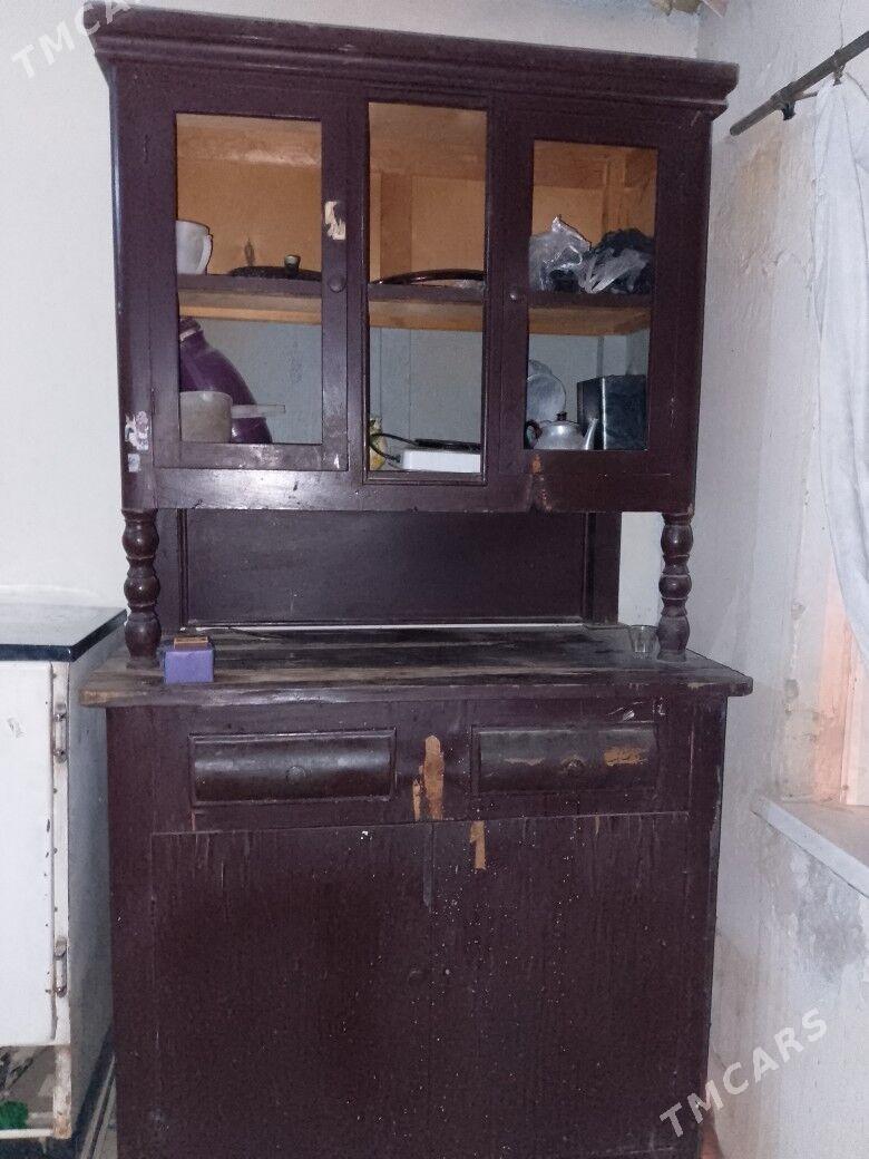 KUHANNY GARNITUR - Sakarçäge - img 1