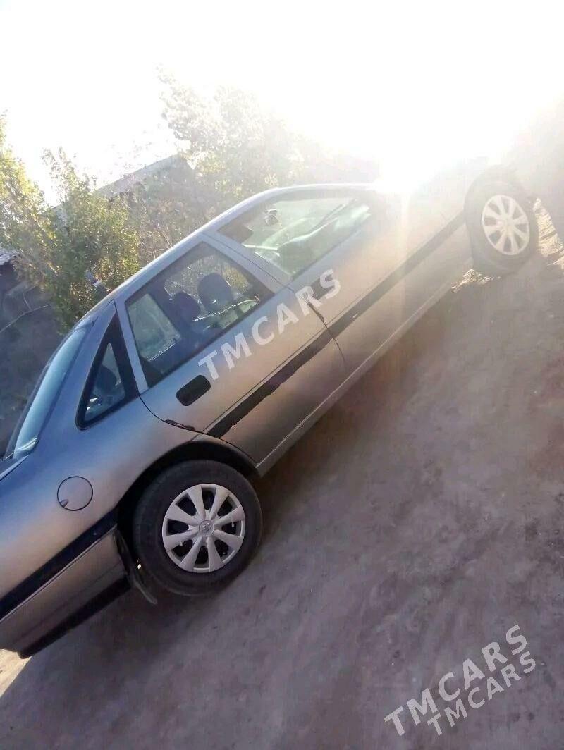 Opel Vectra 1991 - 30 000 TMT - Гурбансолтан Едже - img 3