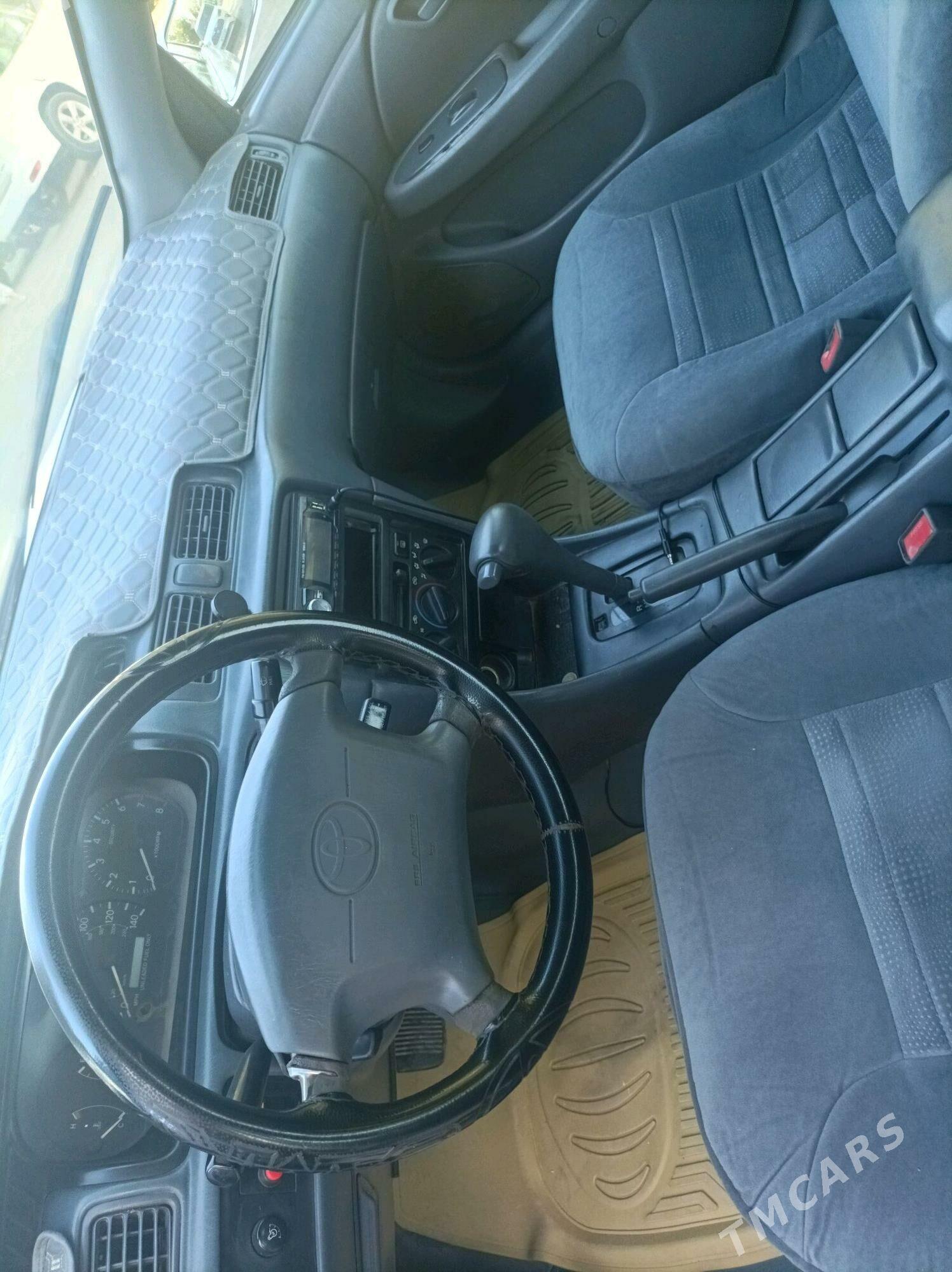 Toyota Camry 1998 - 118 000 TMT - Daşoguz - img 8