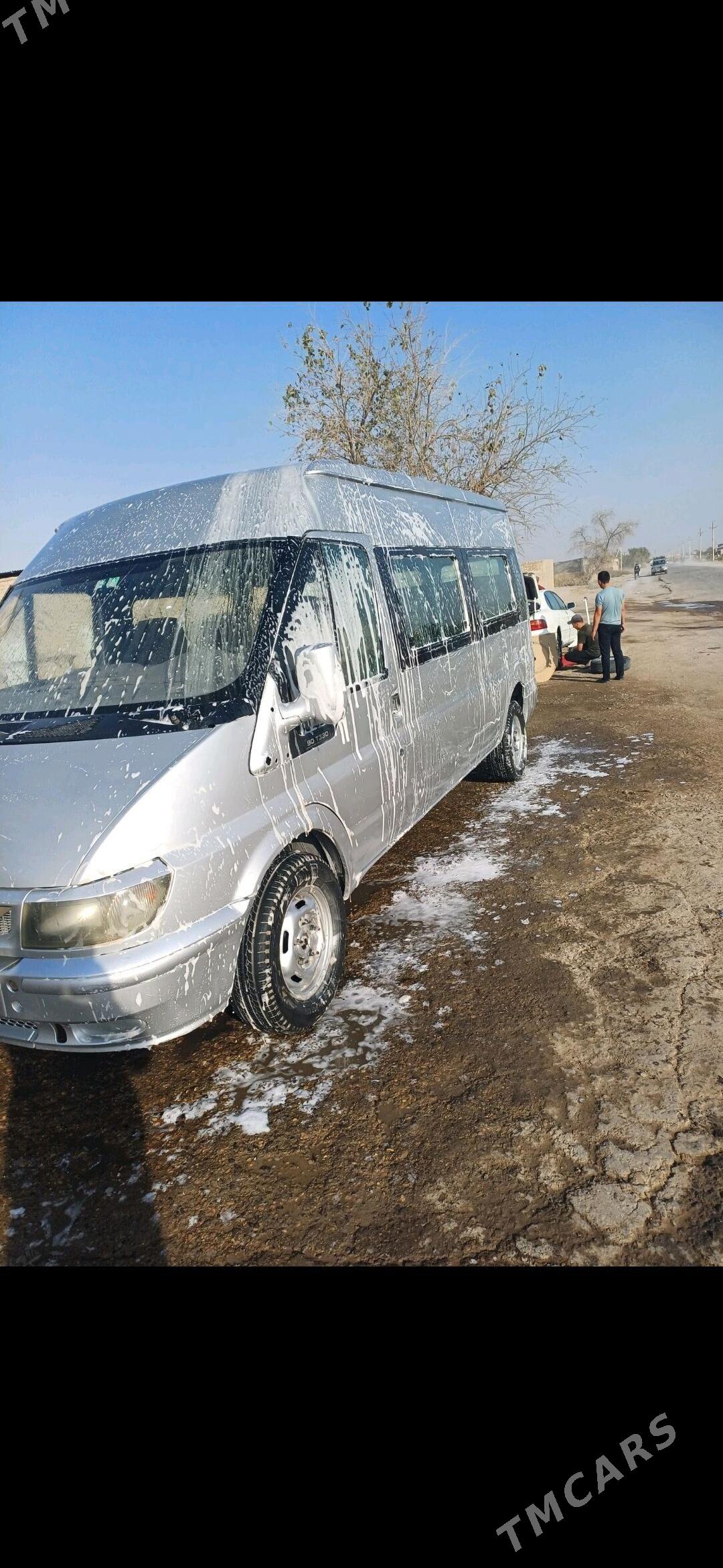 Ford Transit Connect 2009 - 120 000 TMT - Мургап - img 1