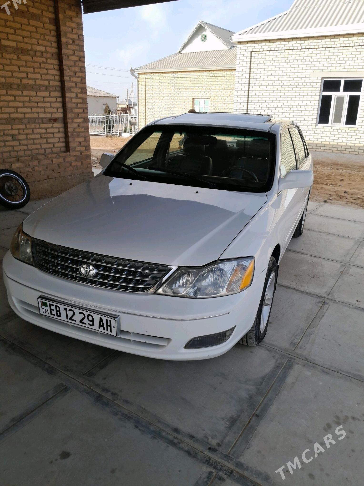 Toyota Avalon 2002 - 170 000 TMT - Бабадайхан - img 3