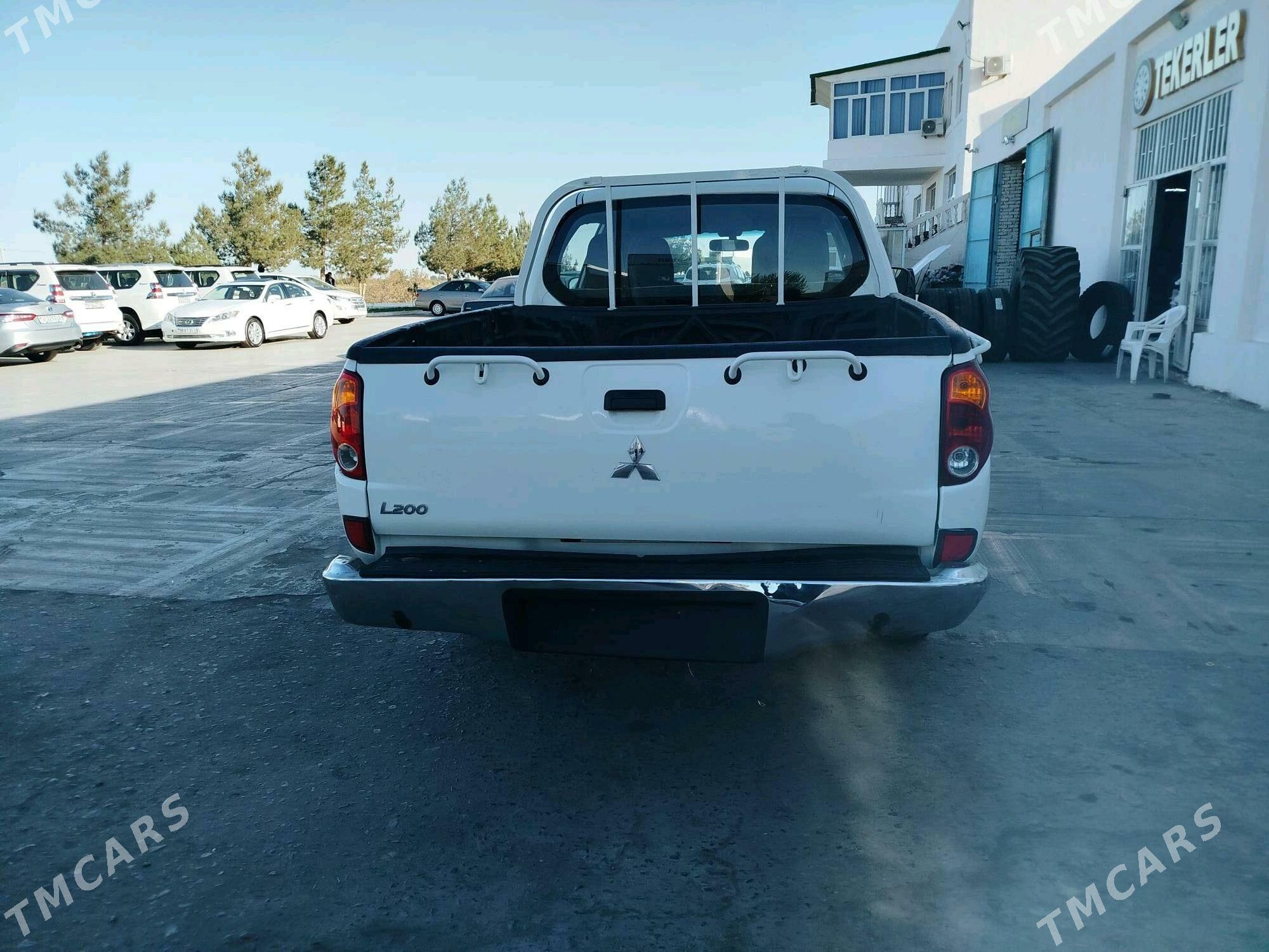 Mitsubishi L200 2010 - 150 000 TMT - Türkmenabat - img 2