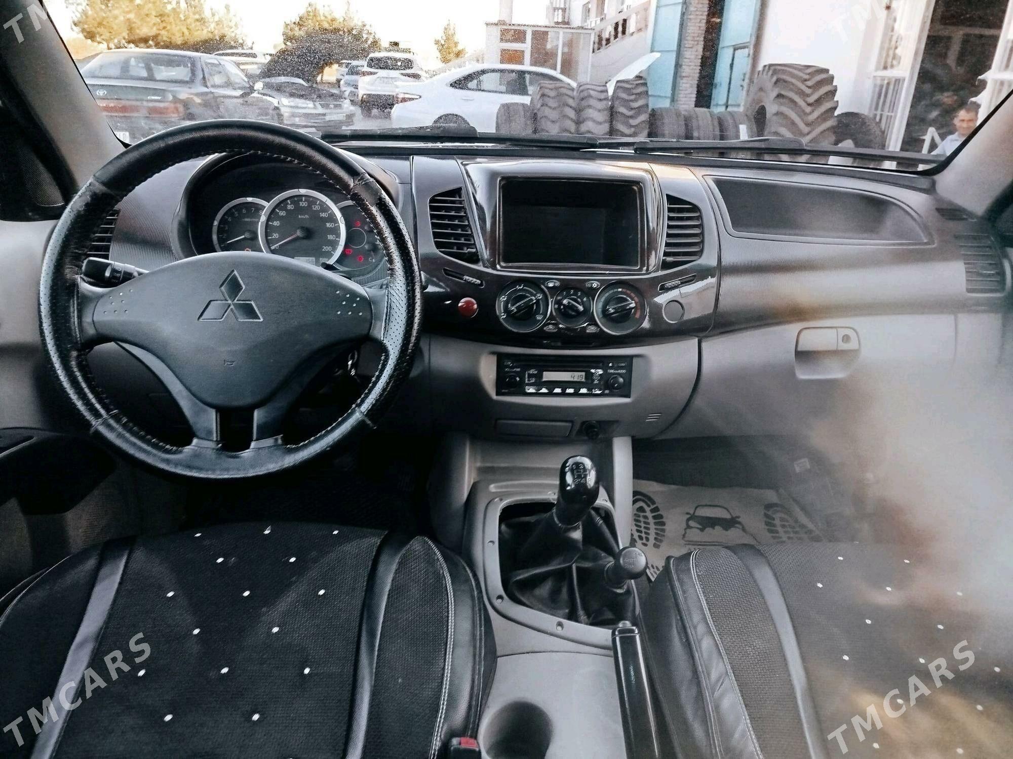 Mitsubishi L200 2010 - 150 000 TMT - Türkmenabat - img 5