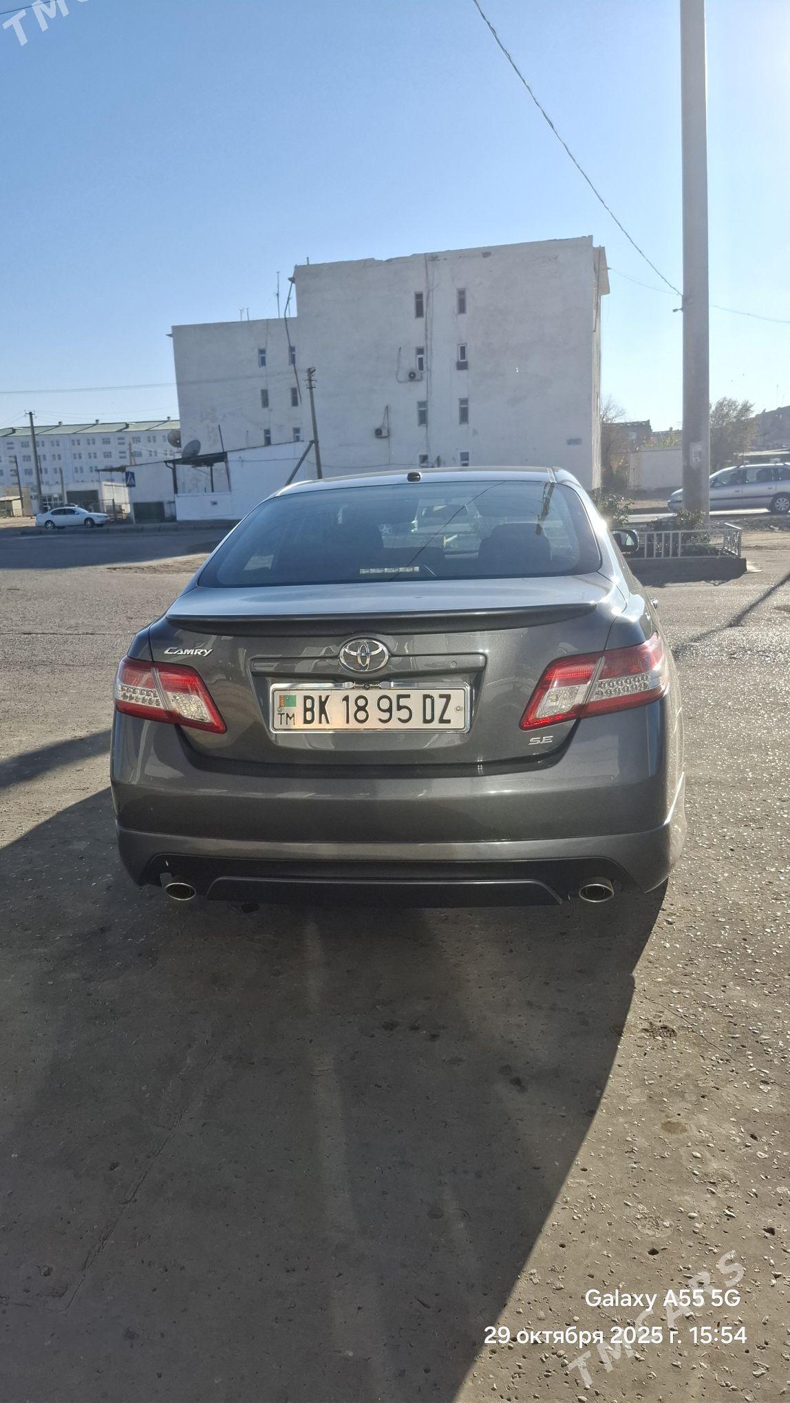 Toyota Camry 2010 - 230 000 TMT - Дашогуз - img 6