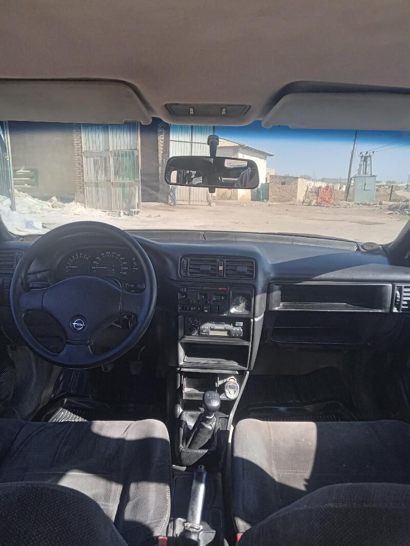 Opel Vectra 1990 - 28 000 TMT - Болдумсаз - img 5