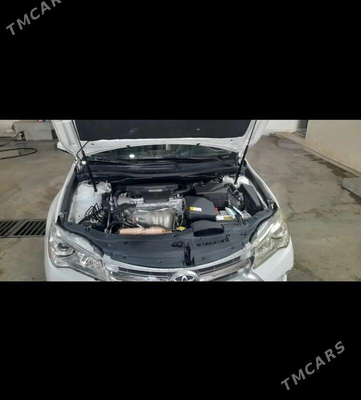 Toyota Camry 2017 - 300 000 TMT - Baýramaly - img 7