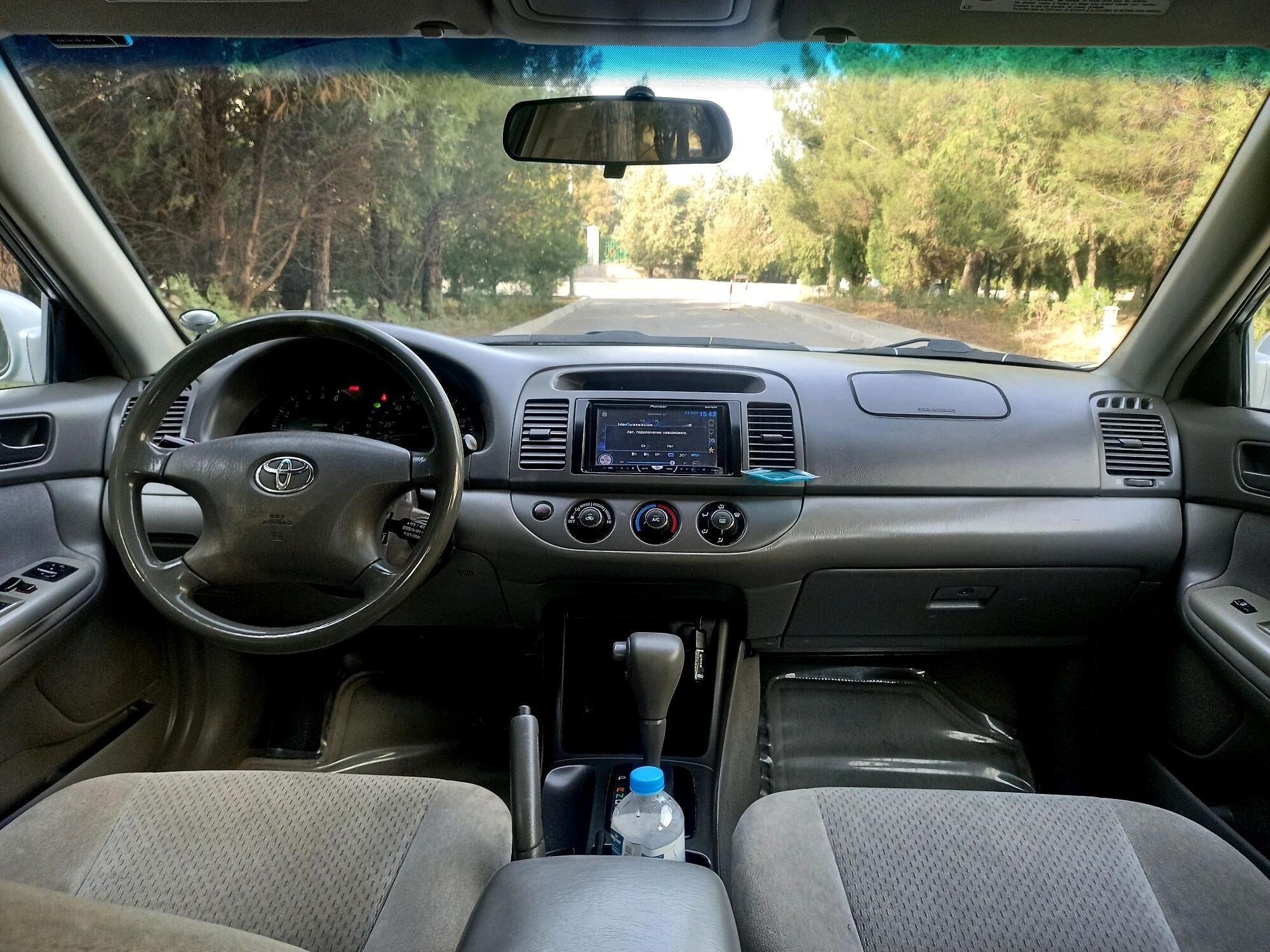 Toyota Camry 2003 - 185 000 TMT - Bäherden - img 4