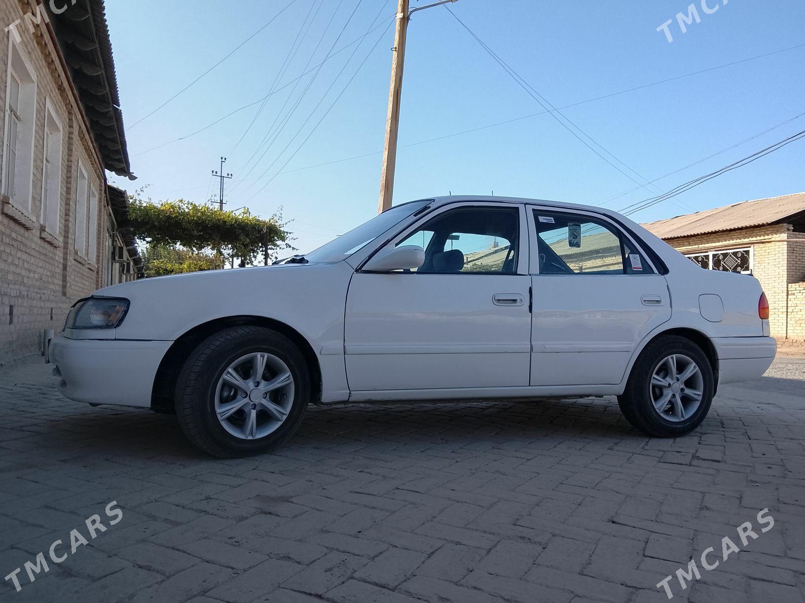 Toyota Corolla 2000 - 65 000 TMT - Керки - img 4