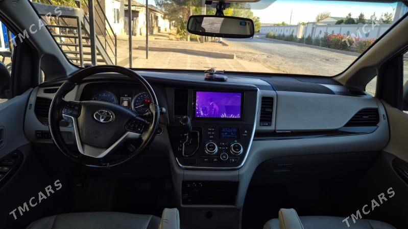 Toyota Sienna 2015 - 460 000 TMT - Sakar - img 3