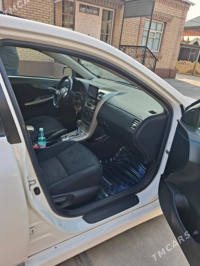 Toyota Corolla 2010 - 190 000 TMT - Gökdepe - img 2