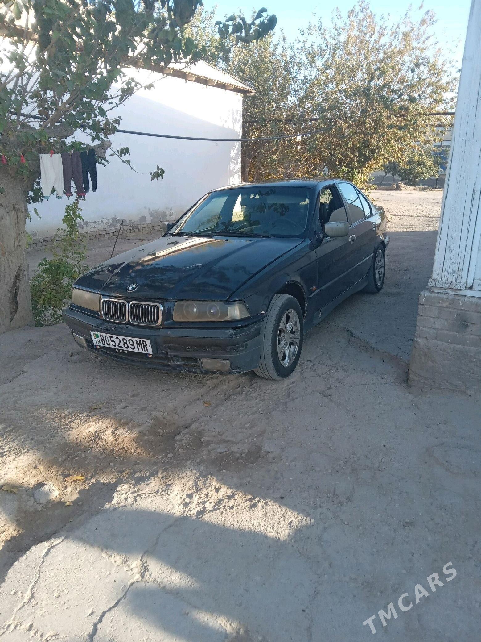 BMW 320 1994 - 30 000 TMT - Murgap - img 1