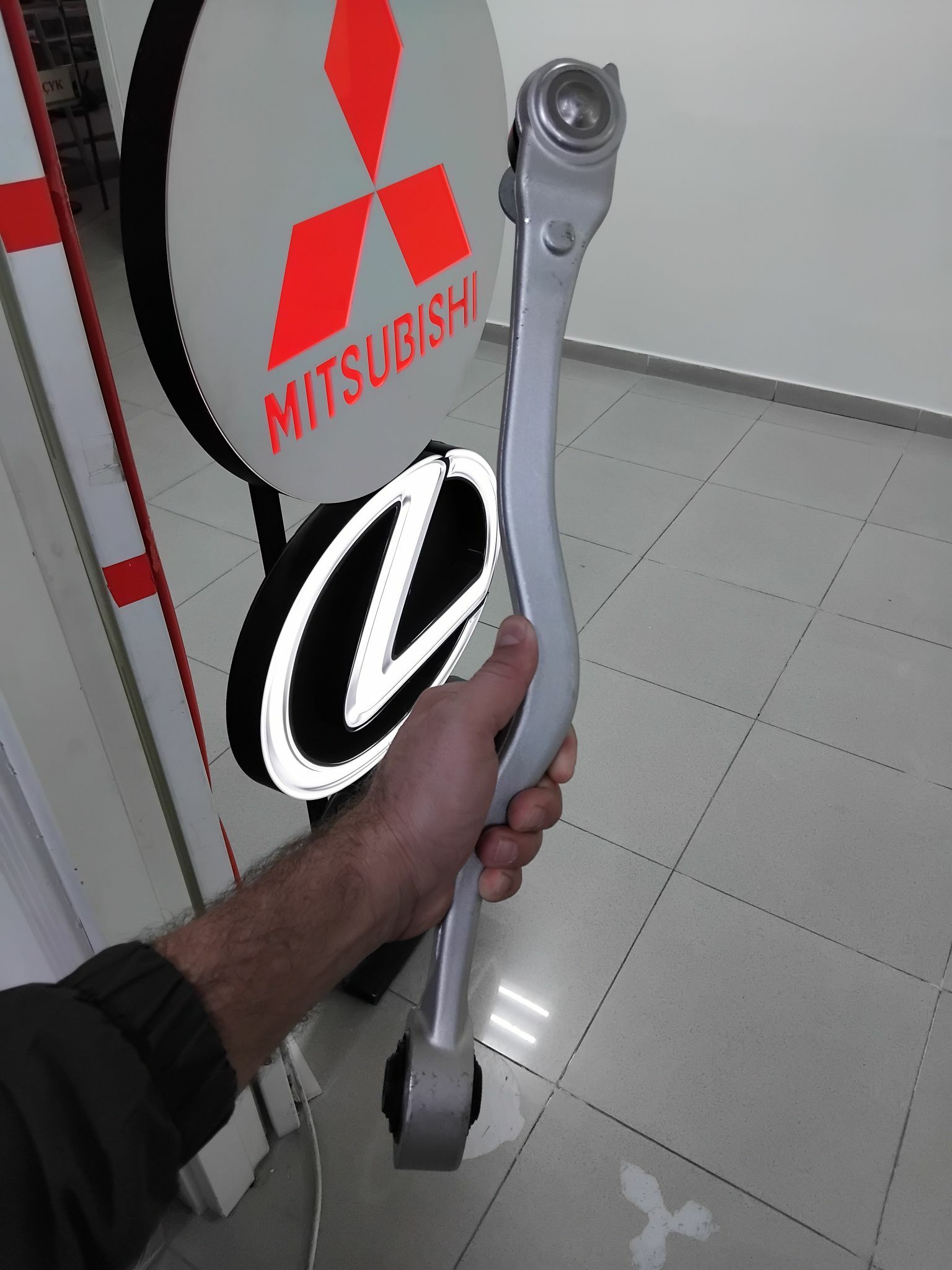 Lexus Gs IS zapçaslary 200 TMT - Aşgabat - img 3