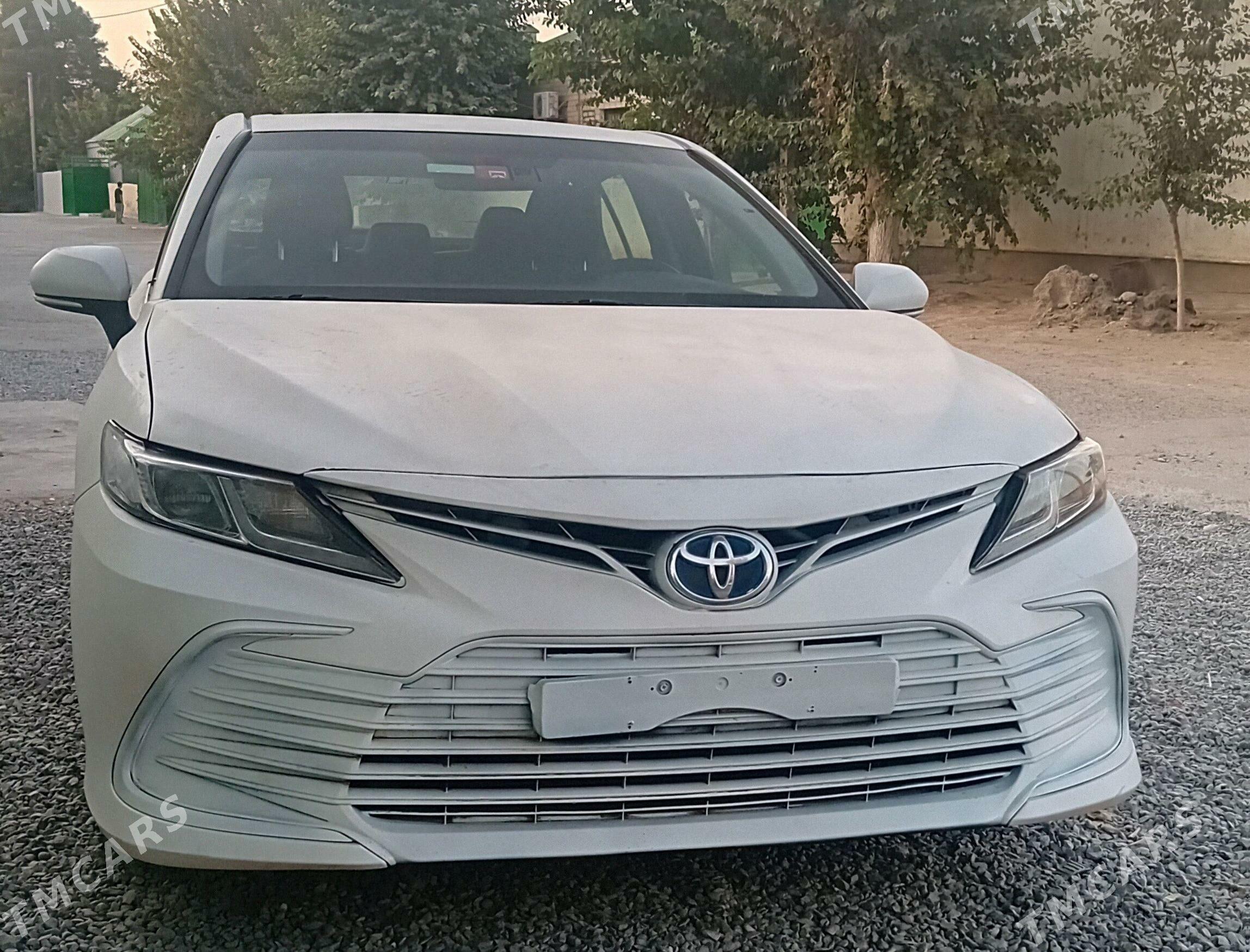 Toyota Camry Hybrid 2022 - 216 000 TMT - Кëши - img 2