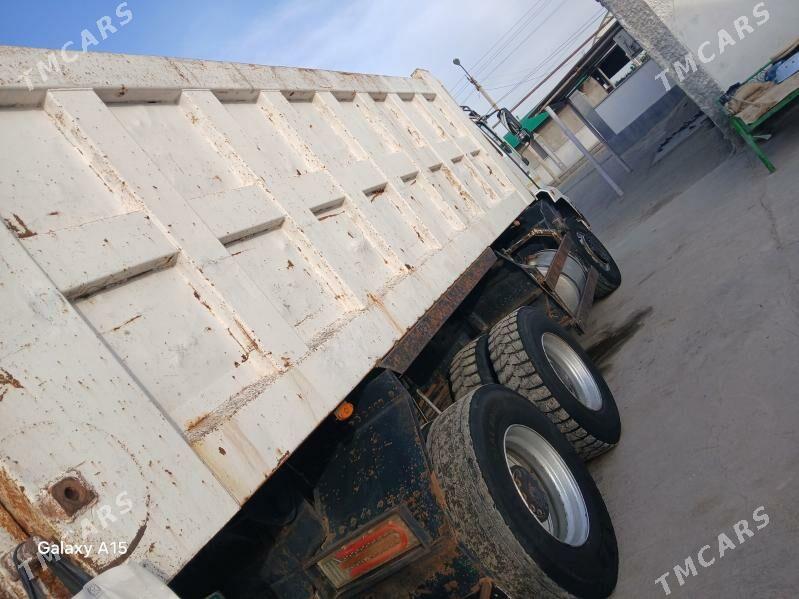 Howo Sinotruk 2007 - 300 000 TMT - Херрикгала - img 5