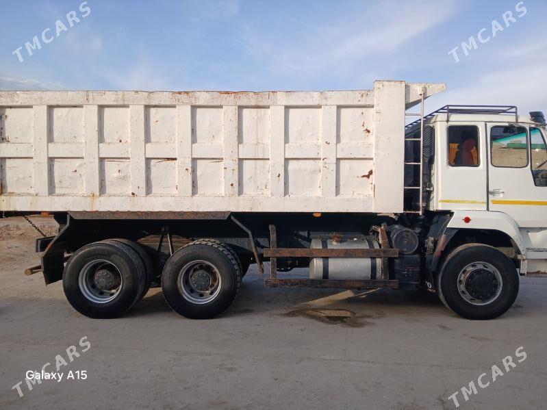 Howo Sinotruk 2007 - 300 000 TMT - Херрикгала - img 4