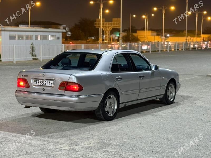 Mercedes-Benz E320 1996 - 58 000 TMT - Aşgabat - img 3