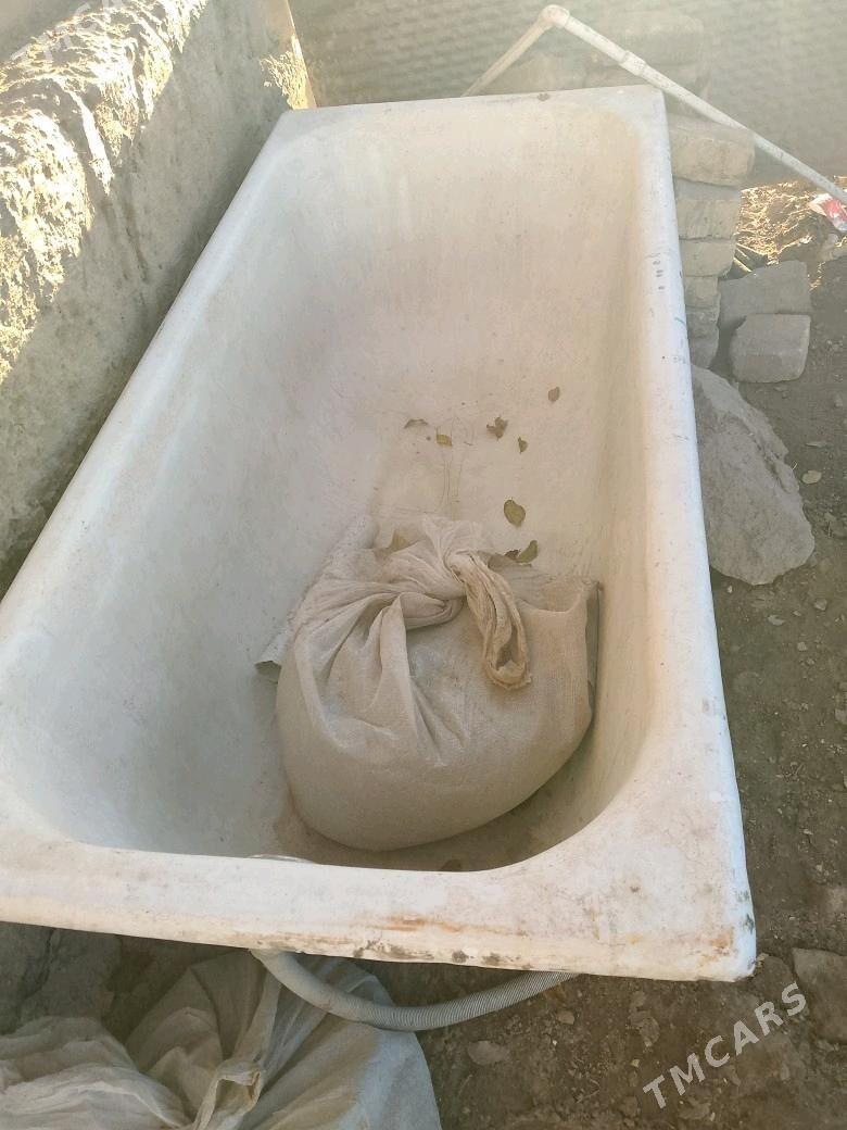 ванна - Gurbansoltan Eje - img 1