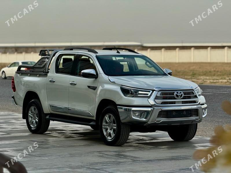 Toyota Hilux 2022 - 600 000 TMT - Мары - img 2
