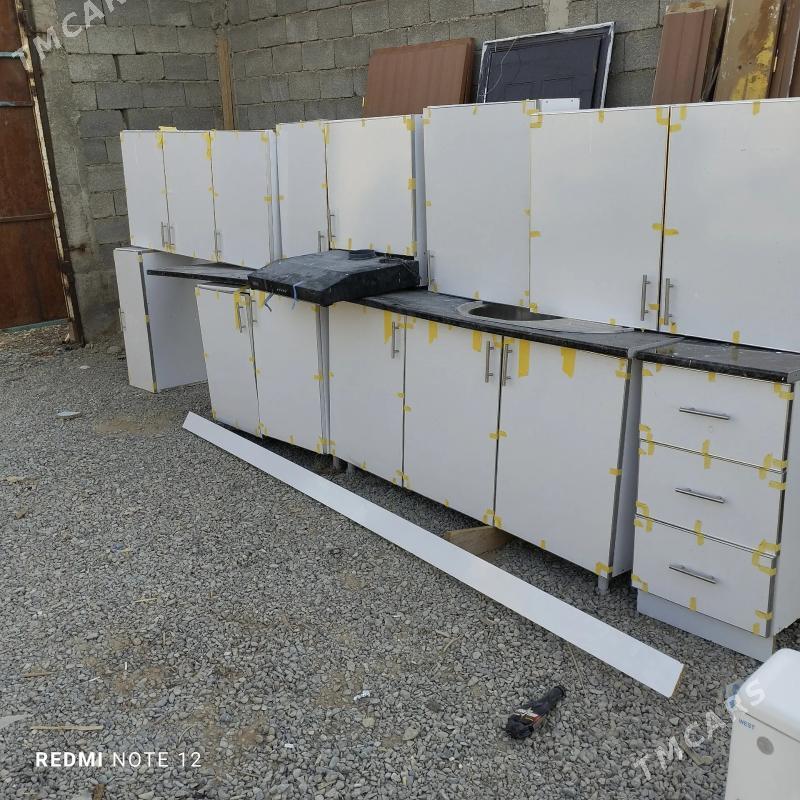 kuhna garnatur - Gurtly - img 2