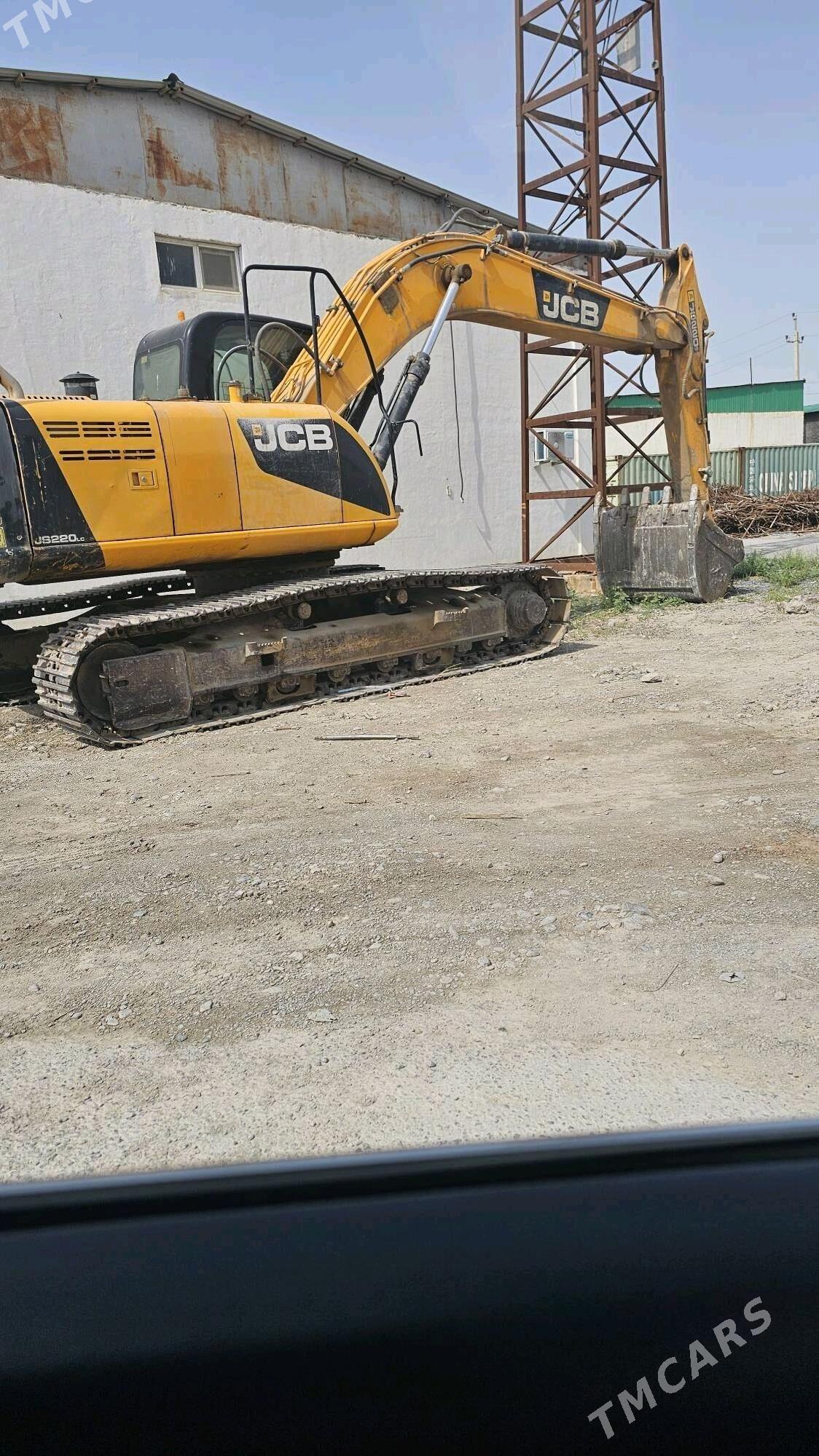 JCB Pilingmaster 2015 - 1 000 000 TMT - Änew - img 2