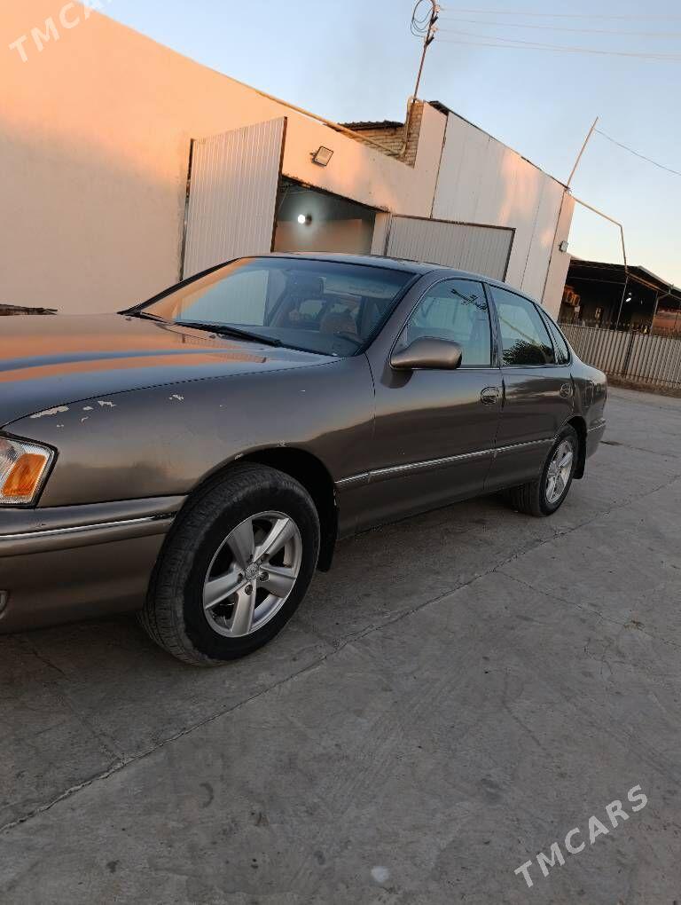 Toyota Avalon 1999 - 140 000 TMT - Саят - img 2