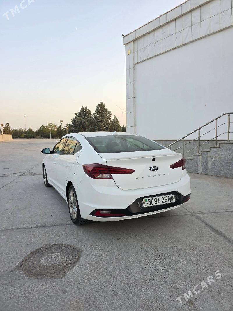 Hyundai Elantra 2020 - 178 000 TMT - Гуртли - img 5
