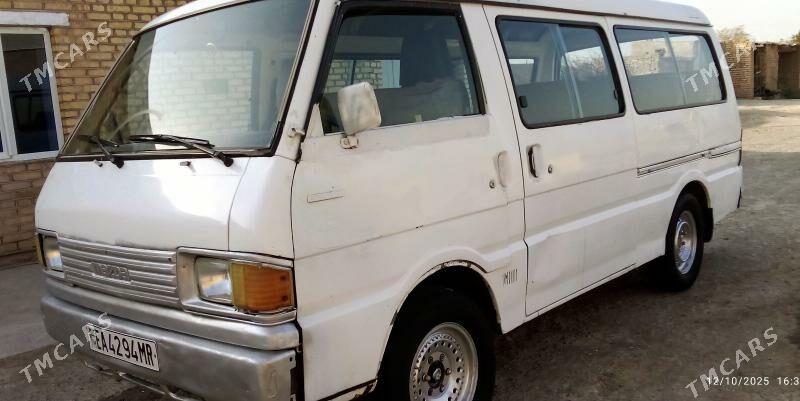 Mazda B2000 1995 - 20 000 TMT - Байрамали - img 4